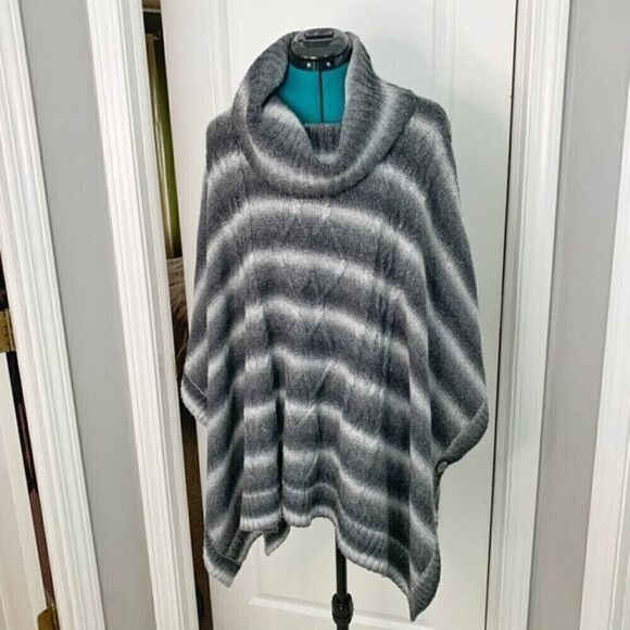 Neiman Marcus Cable Knit Stripe Turtle Neck Wrap Poncho Cape Winter Sweater - Picture 1 of 13